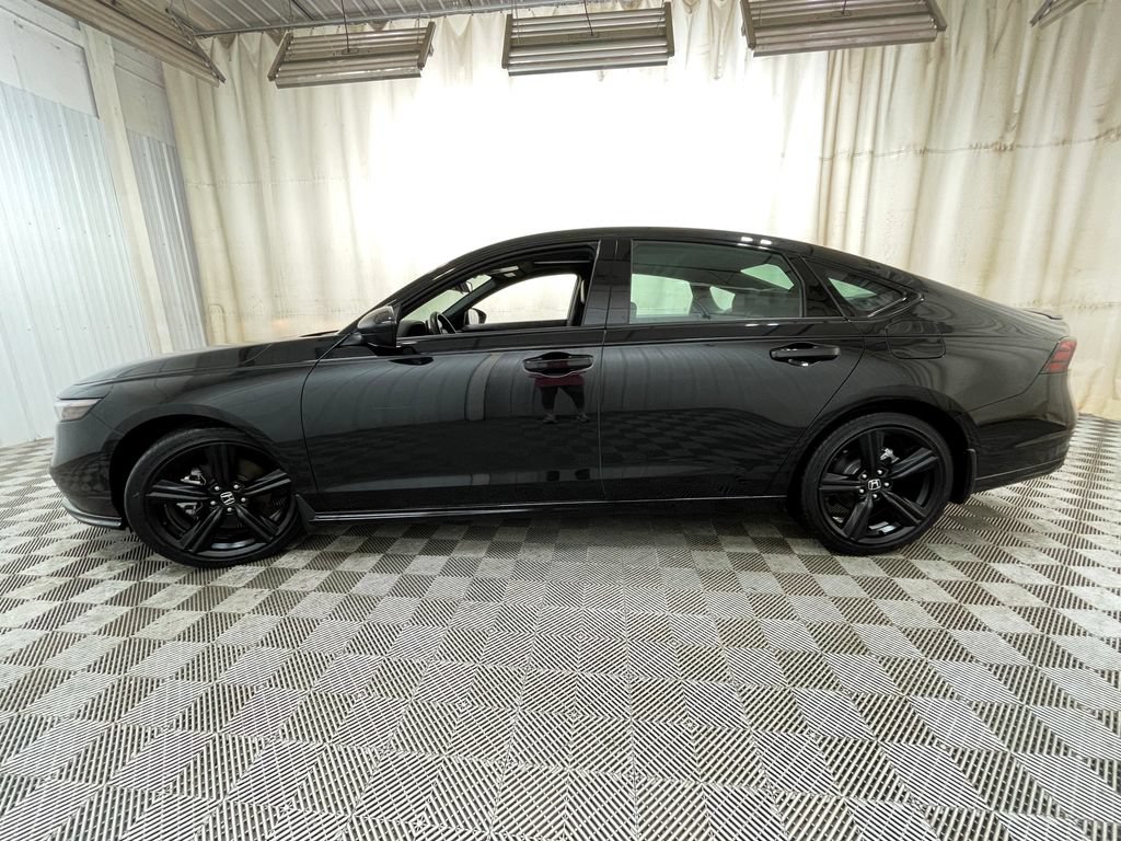 Used 2024 Honda Accord Sport image 15