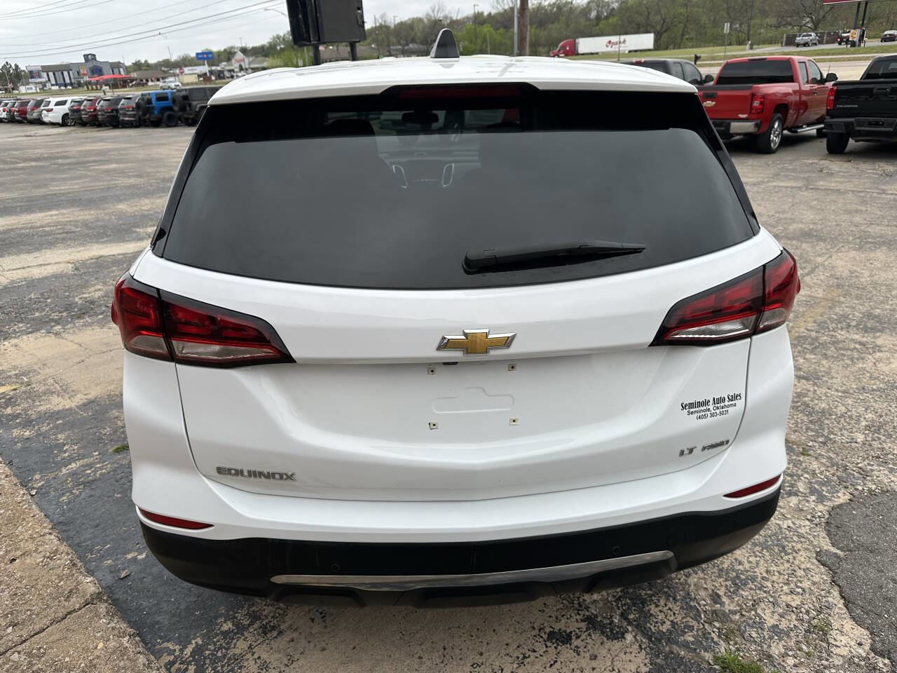 Used 2023 Chevrolet Equinox LT w/ Driver Convenience Package image 8