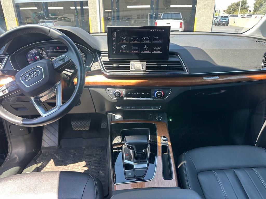 Used 2021 Audi Q5 2.0T Premium Plus w/ Premium Plus Package AWD/4WD image 9