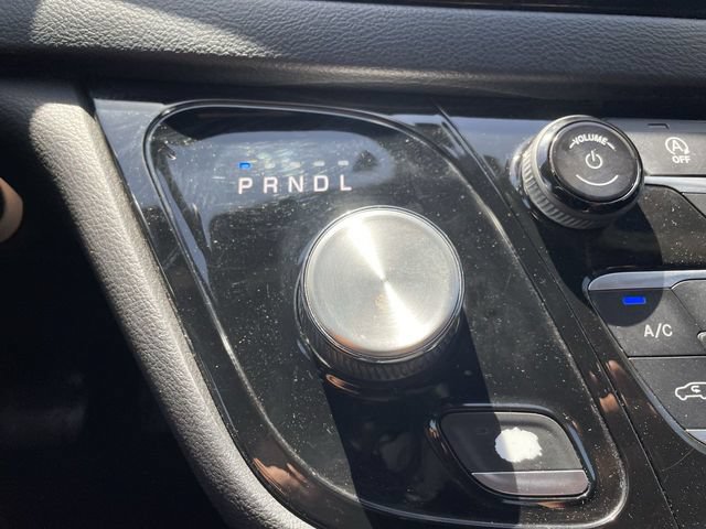 Used 2018 Chrysler Pacifica Touring-L Plus FWD image 16