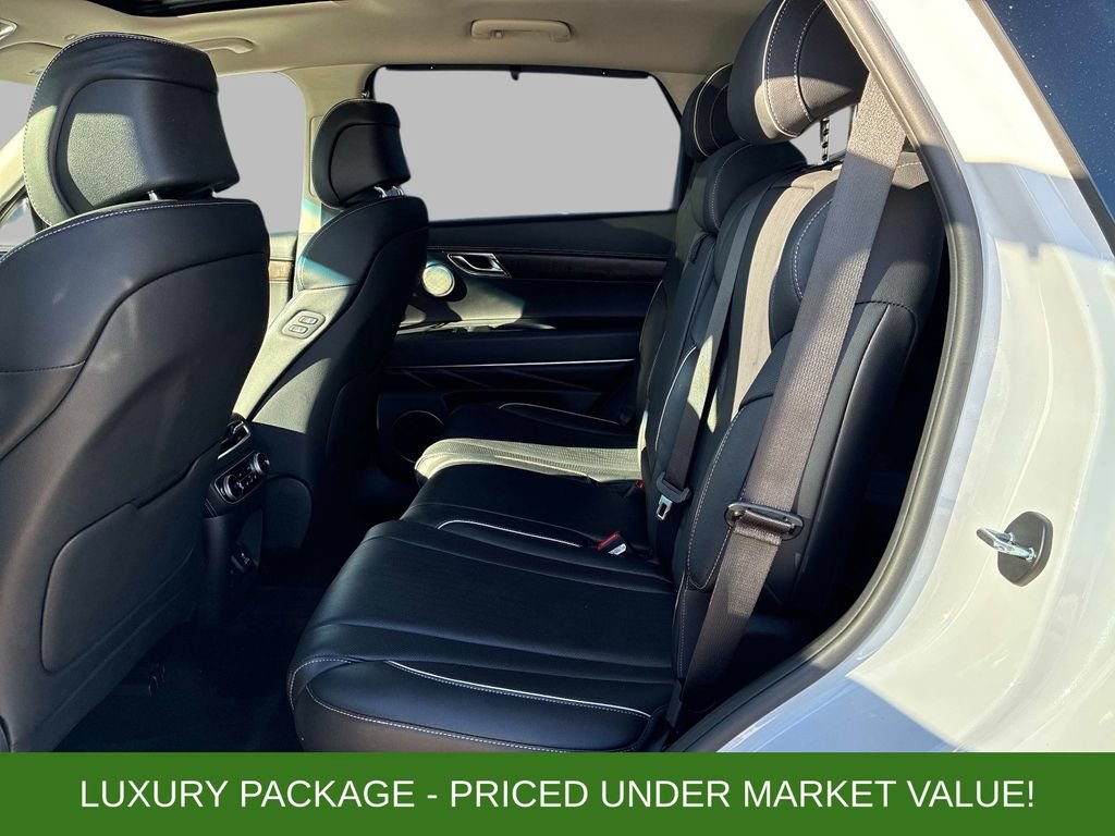 Used 2023 Genesis GV80 2.5T w/ Prestige Package AWD/4WD image 16