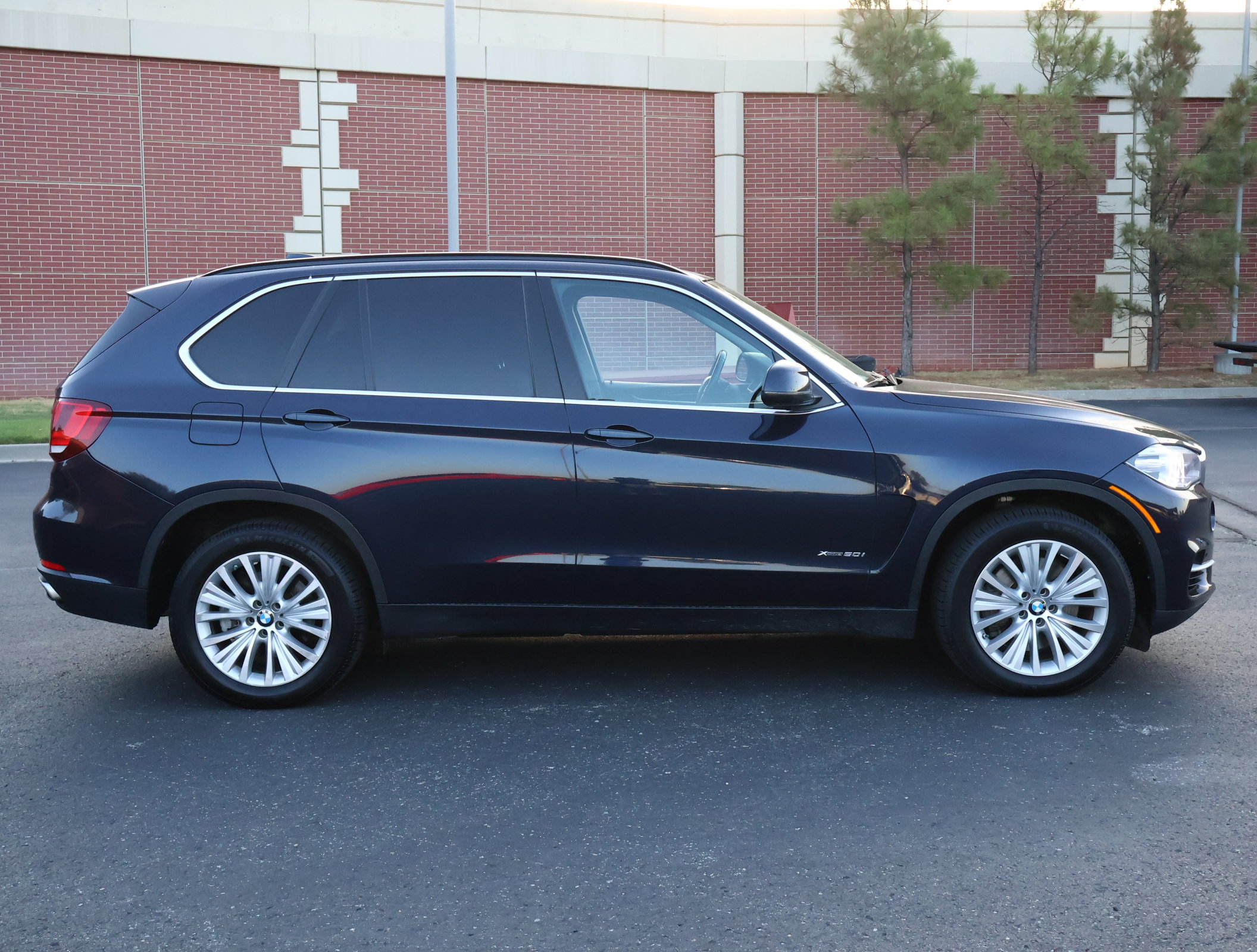 Used 2015 BMW X5 xDrive50i AWD/4WD image 36