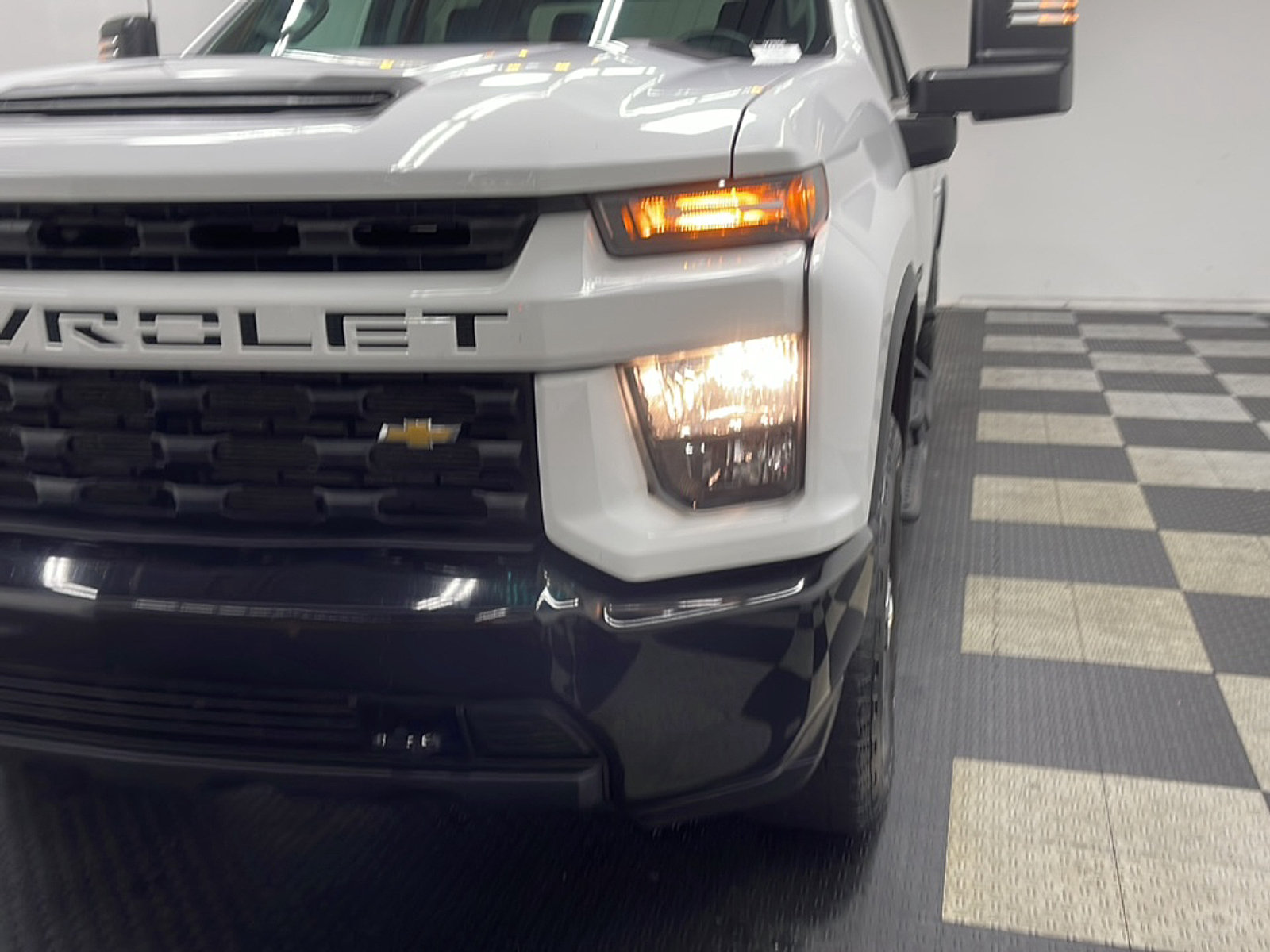 Used 2023 Chevrolet Silverado 2500 Custom w/ Custom Convenience Package AWD/4WD image 24
