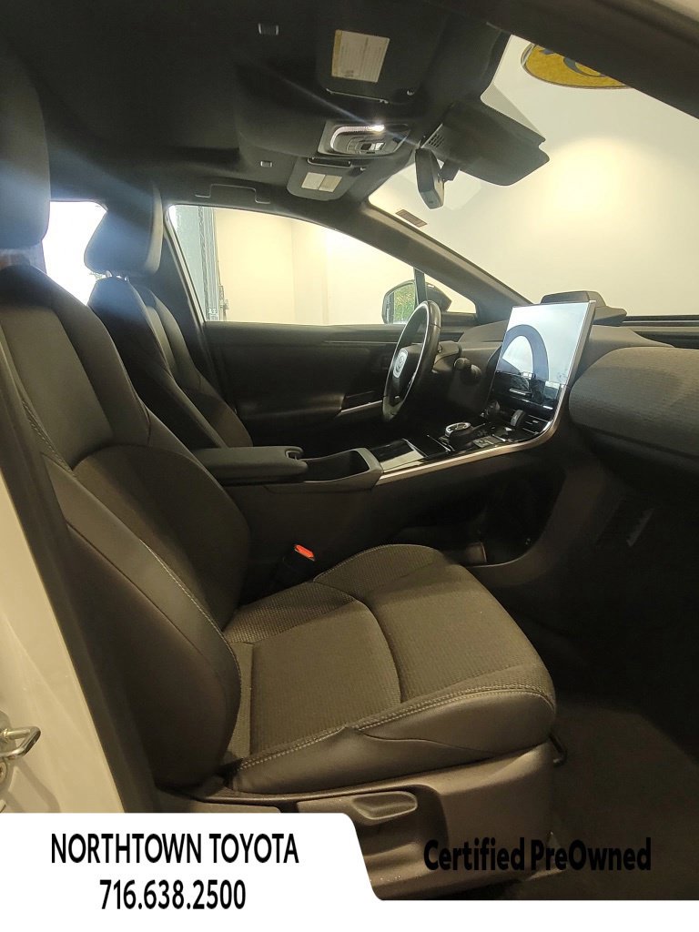 Used 2023 Toyota bZ4X AWD image 12