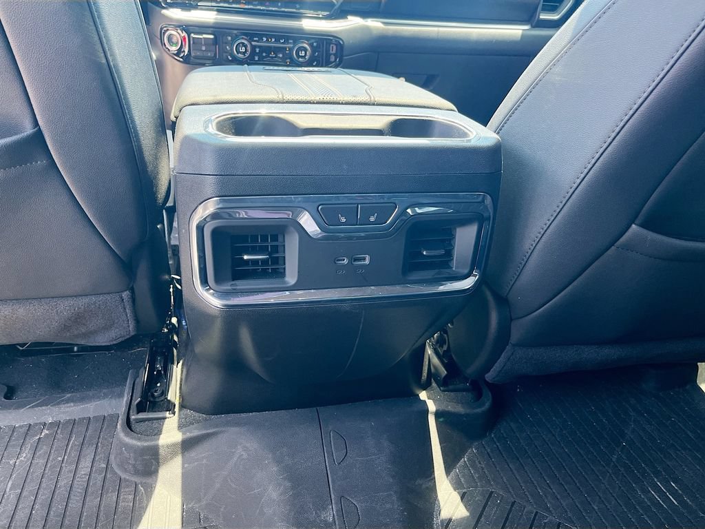 Used 2025 Chevrolet Silverado 3500 High Country w/ High Country Premium Package AWD/4WD image 28