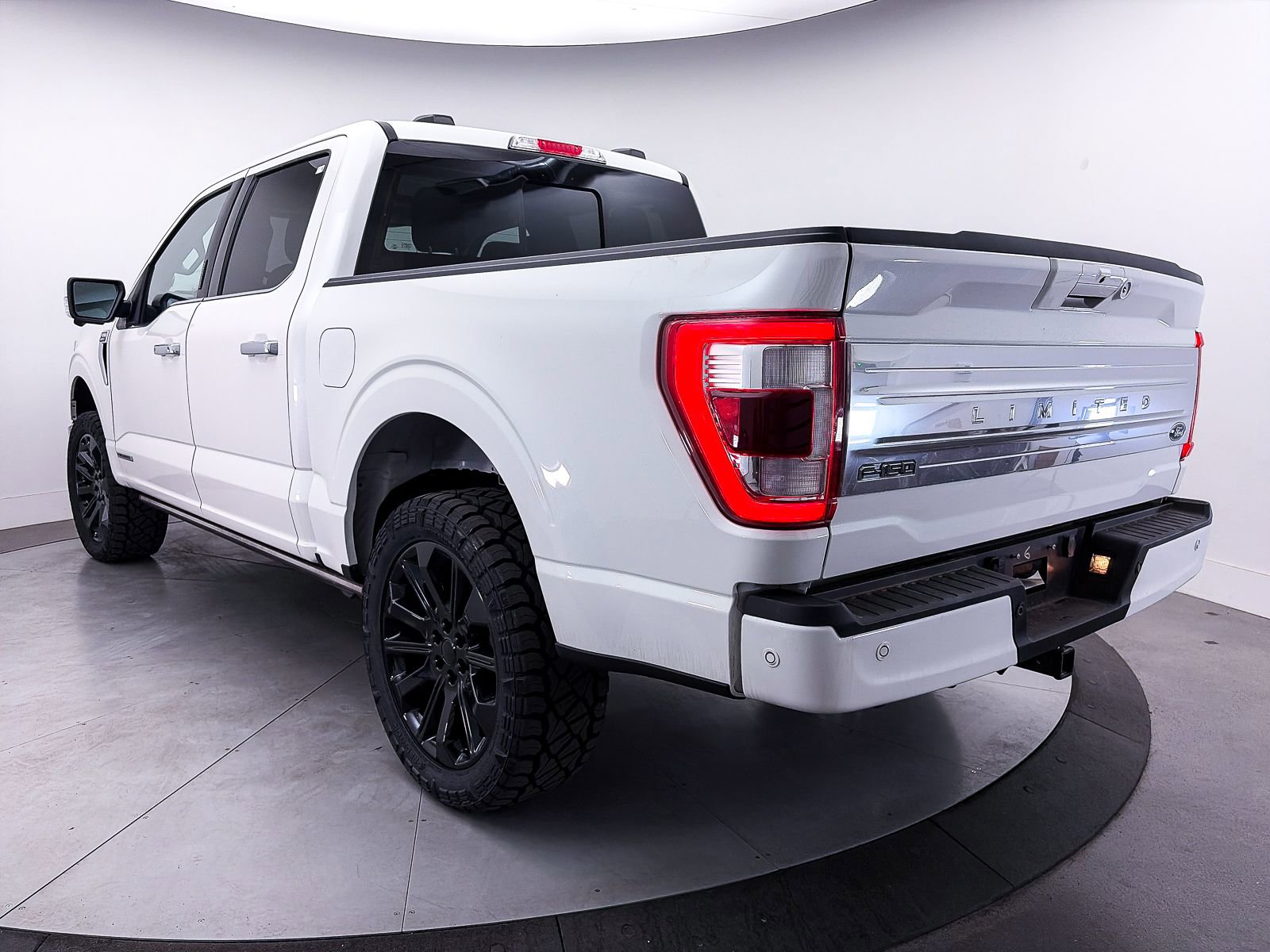 Used 2023 Ford F150 Limited AWD/4WD image 15