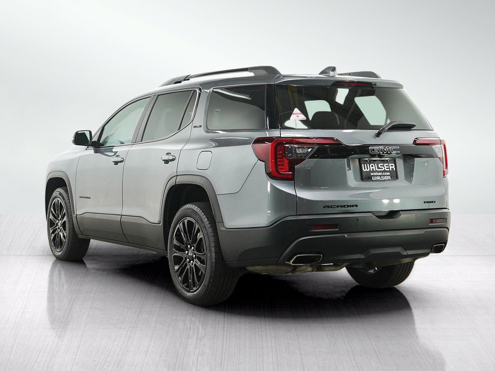 Used 2022 GMC Acadia SLE w/ Driver Convenience Package AWD/4WD image 3