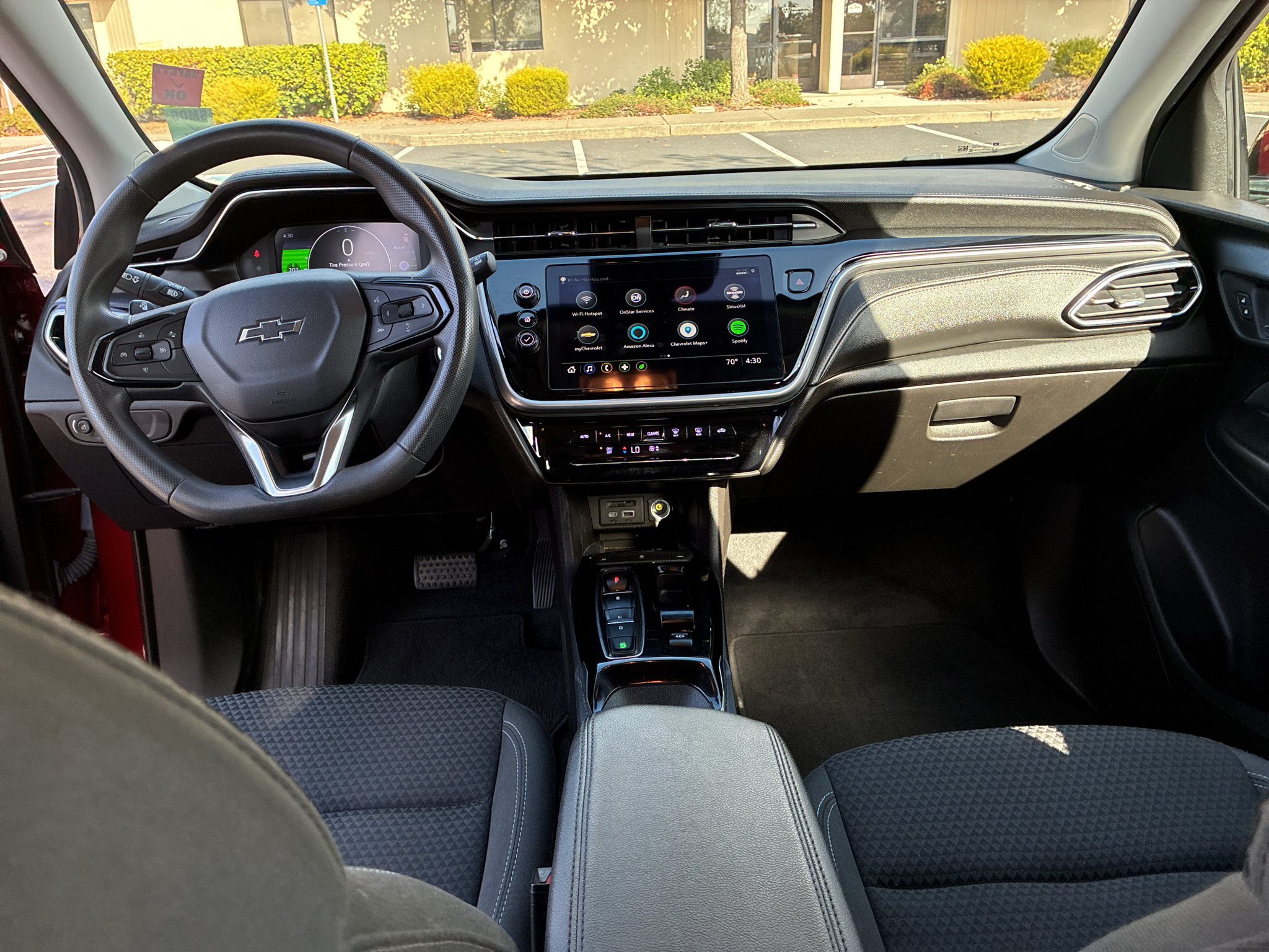 Used 2022 Chevrolet Bolt EUV LT FWD image 38