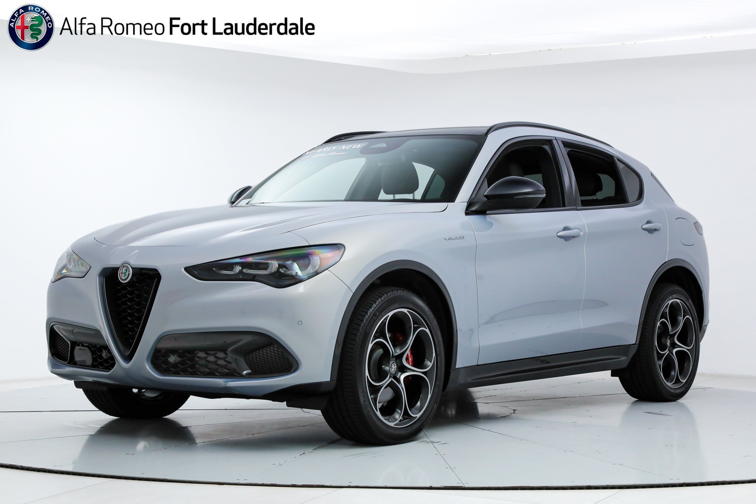 New 2025 Alfa Romeo Stelvio Sprint w/ Veloce Package