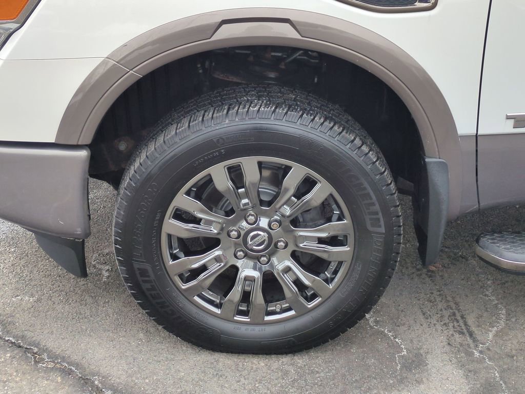 Used 2018 Nissan Titan Platinum Reserve w/ Platinum Utility Package image 26
