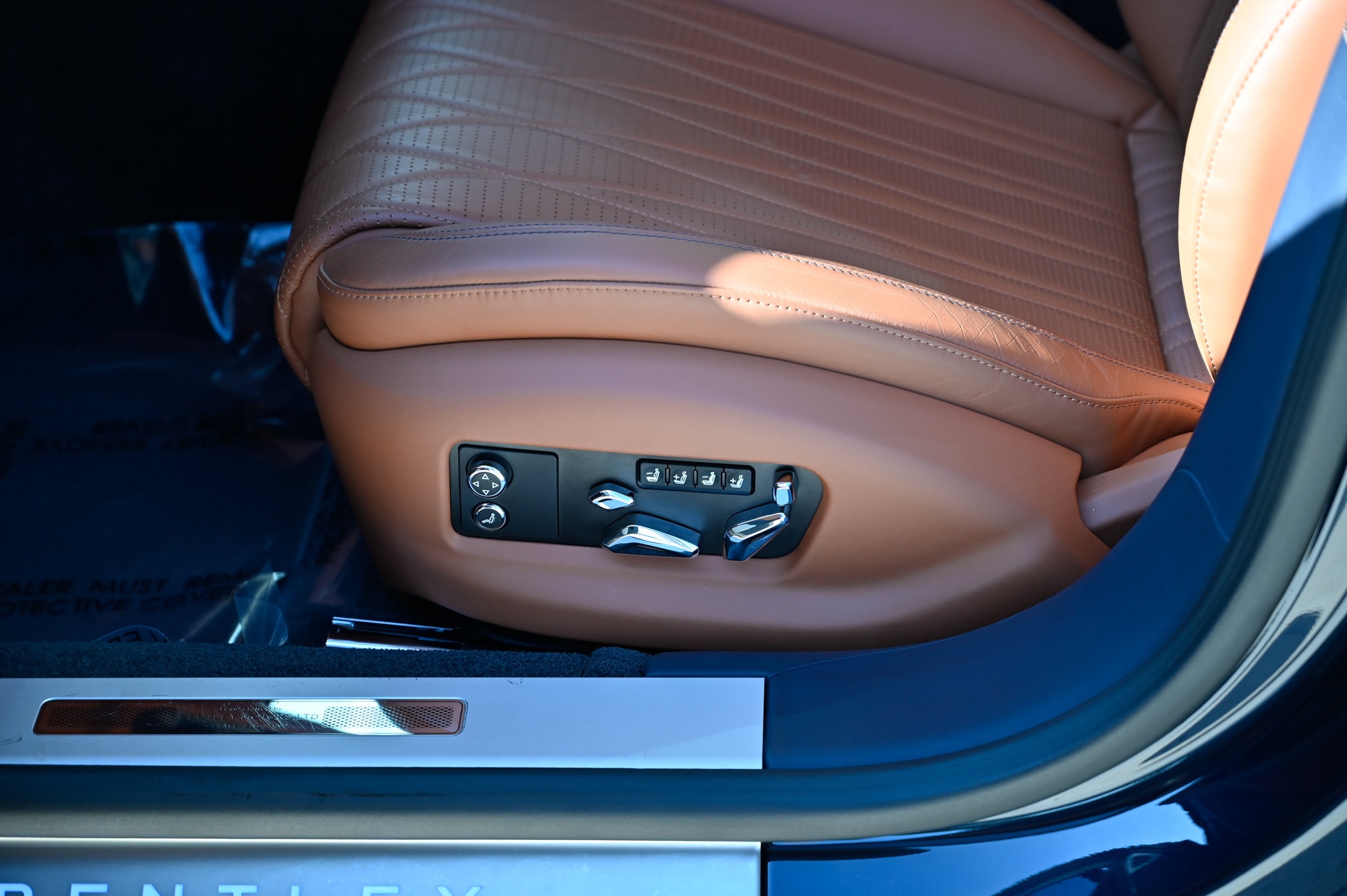 Used 2022 Bentley Flying Spur V8 AWD/4WD image 18