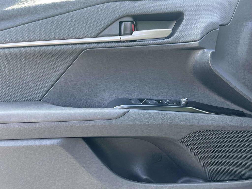 Used 2026 Toyota Camry SE w/ Convenience Package FWD image 17