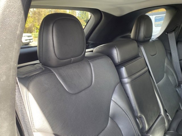 Used 2019 Jeep Cherokee Limited w/ Luxury Group image 35