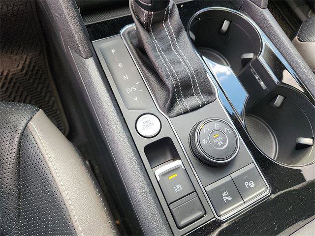 Certified 2022 Volkswagen Atlas SEL Premium image 25