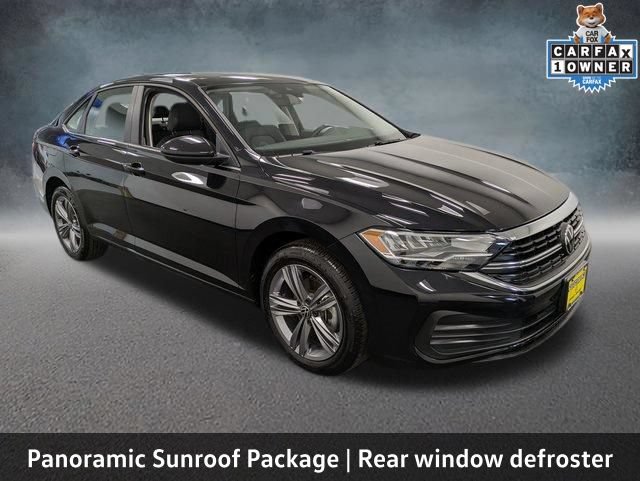 Used 2024 Volkswagen Jetta SE w/ Panoramic Sunroof Package FWD image 3