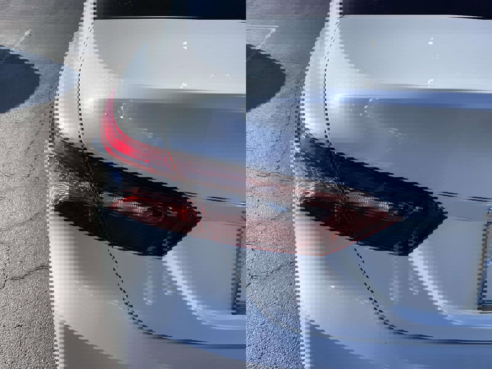 Used 2021 Toyota Camry XLE image 15