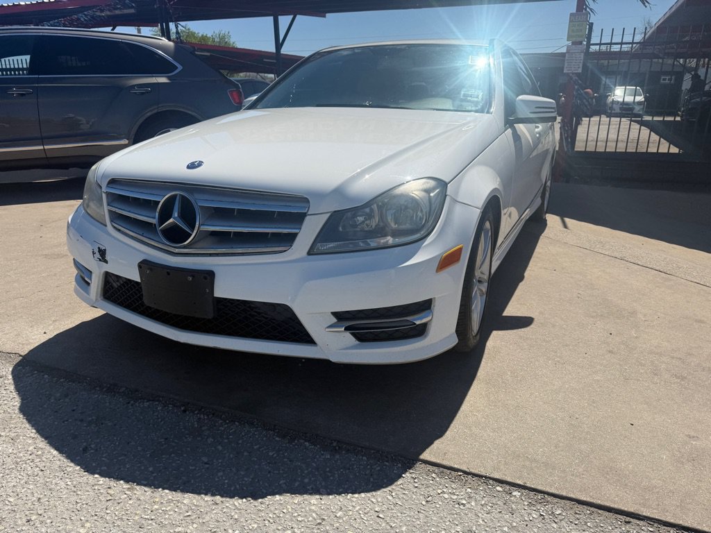 Used 2013 Mercedes-Benz C 250 C250 w/ Multimedia Pkg image 4