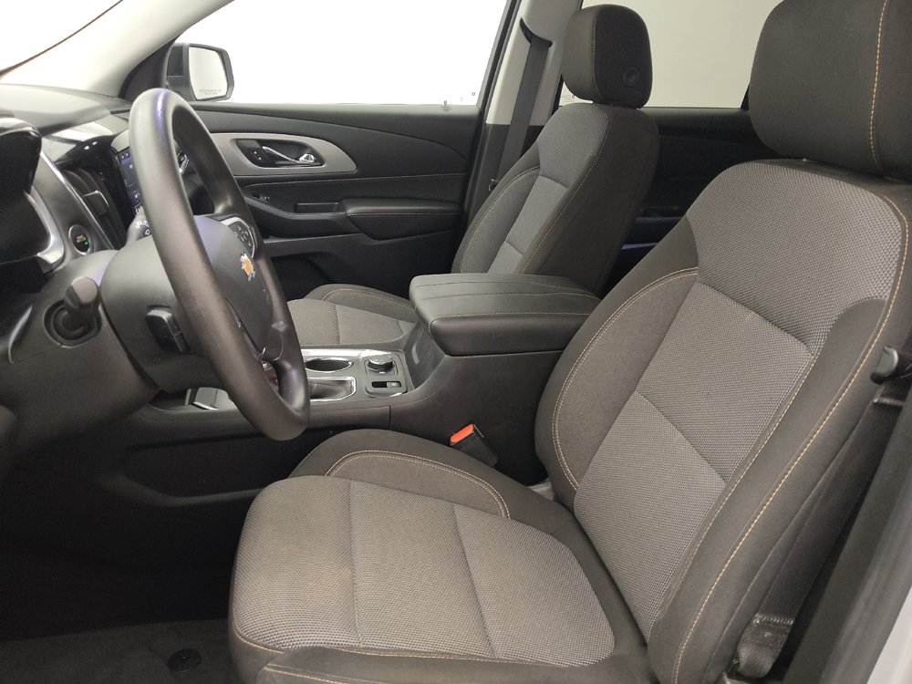Used 2021 Chevrolet Traverse LS FWD image 17