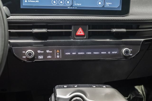 Used 2025 Kia EV6 Wind RWD image 18