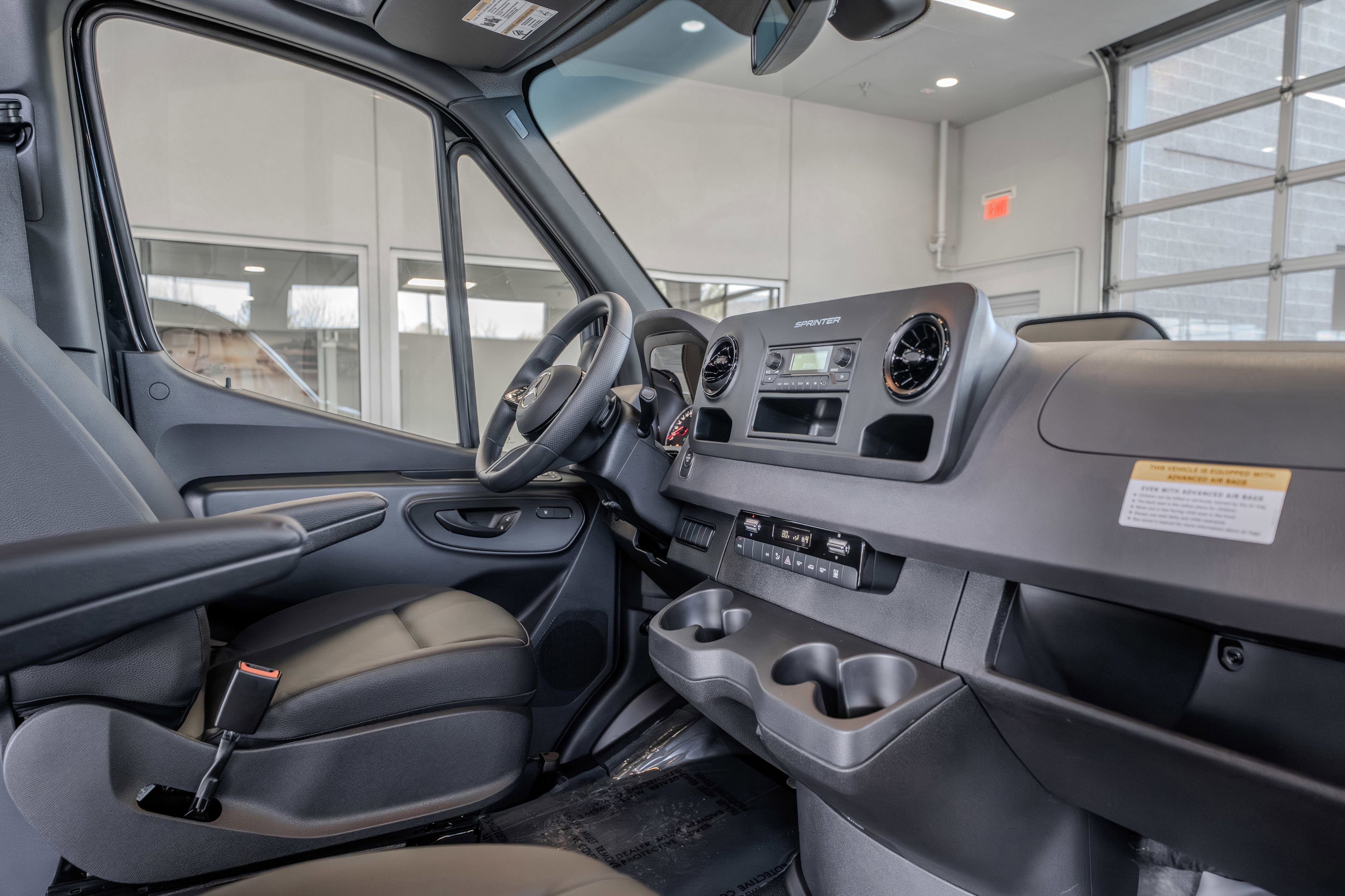 New 2025 Mercedes-Benz Sprinter 4500 image 18