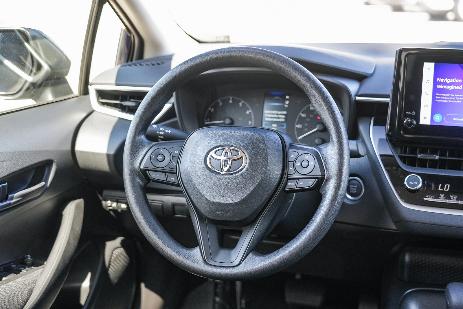 Certified 2024 Toyota Corolla LE w/ LE Convenience Package FWD image 15