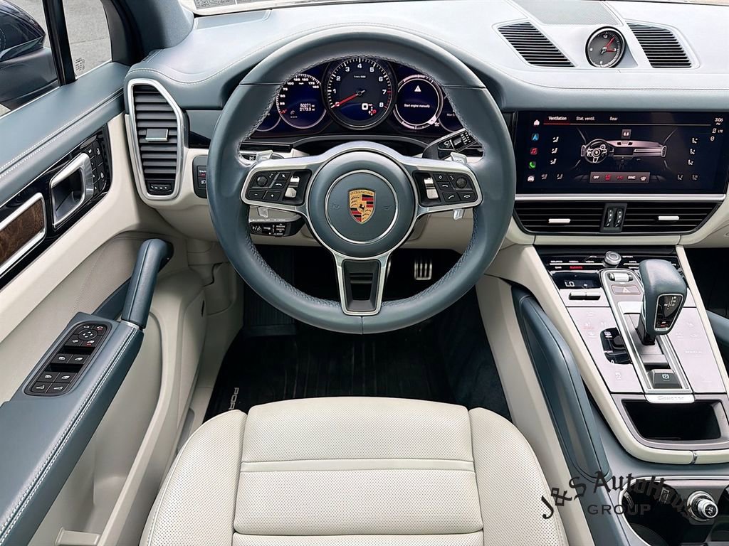 Used 2022 Porsche Cayenne S AWD/4WD image 29