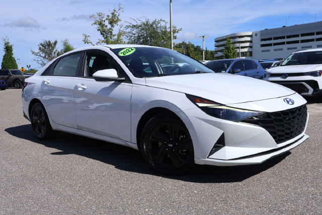 Used 2022 Hyundai Elantra SEL