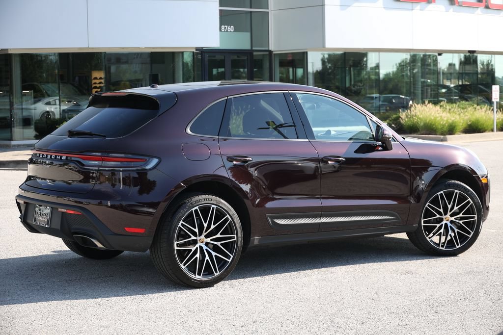 Certified 2026 Porsche Macan AWD/4WD image 18