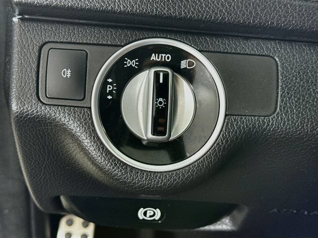 Used 2013 Mercedes-Benz C 300 4MATIC Sedan image 10