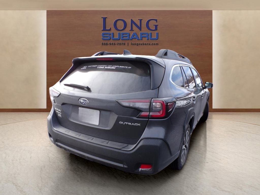 Certified 2025 Subaru Outback Premium image 5