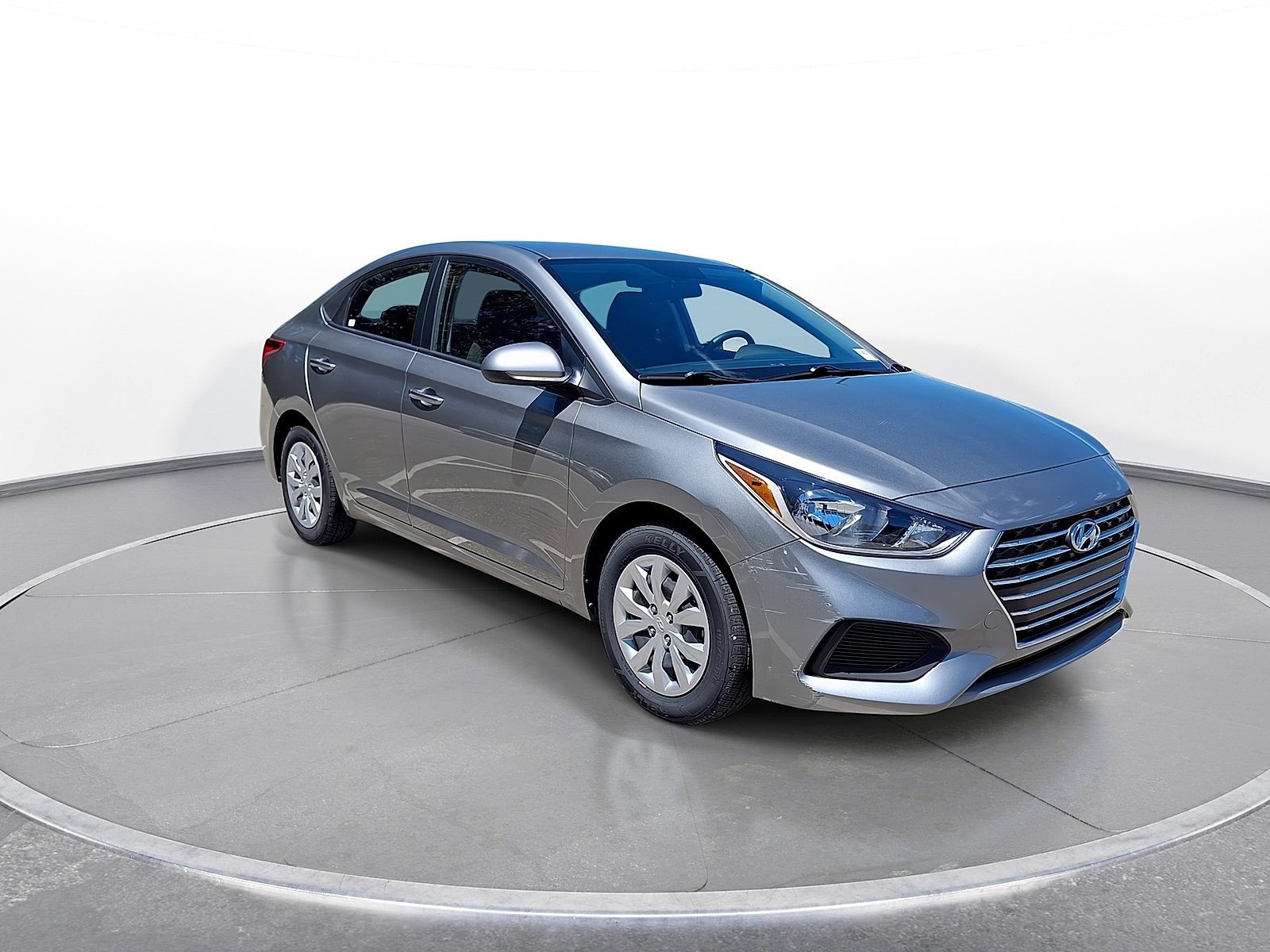 Used 2022 Hyundai Accent SE FWD image 2