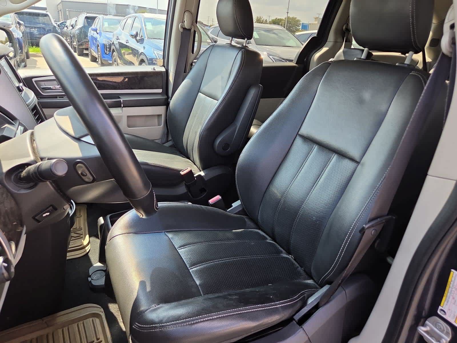 Used 2009 Dodge Grand Caravan SXT FWD image 15