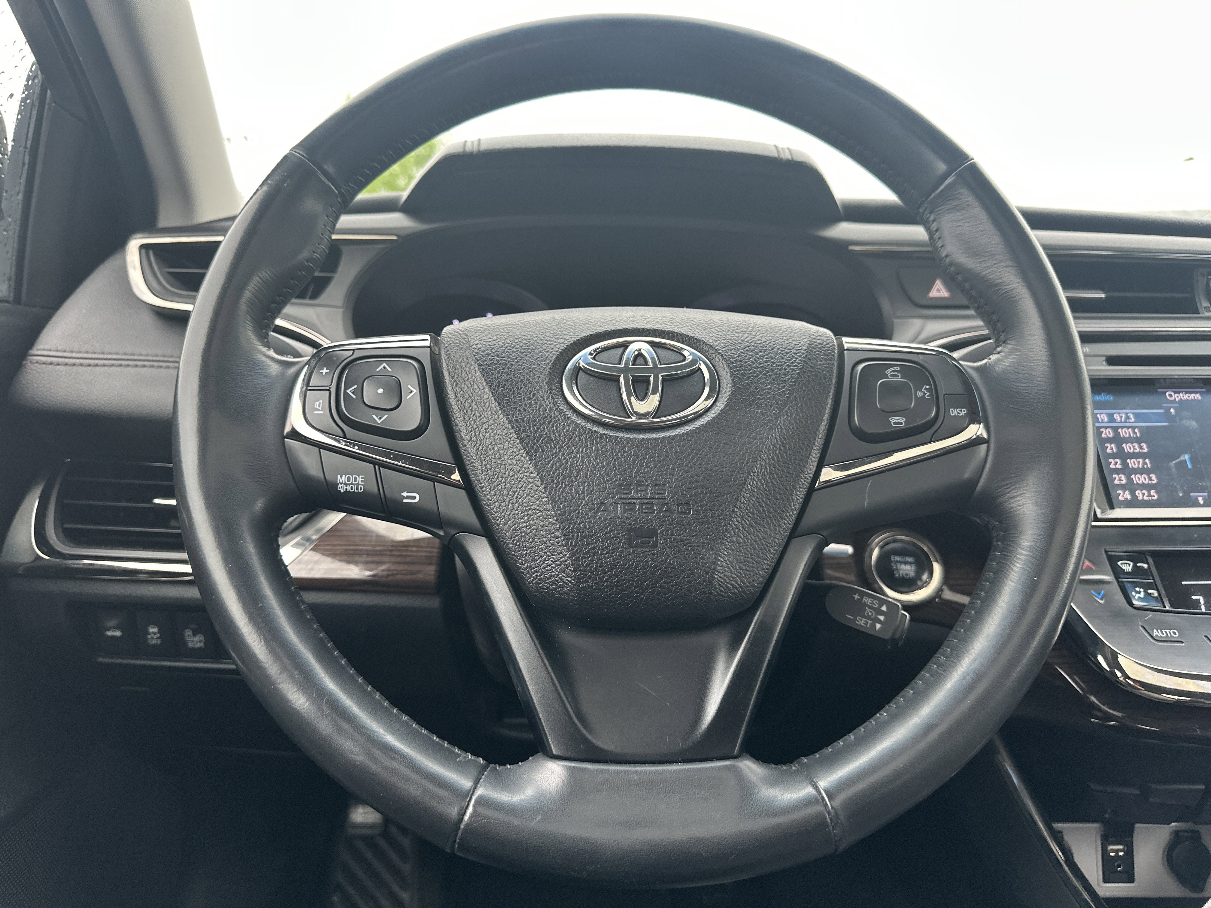 Used 2015 Toyota Avalon XLE Touring FWD image 19