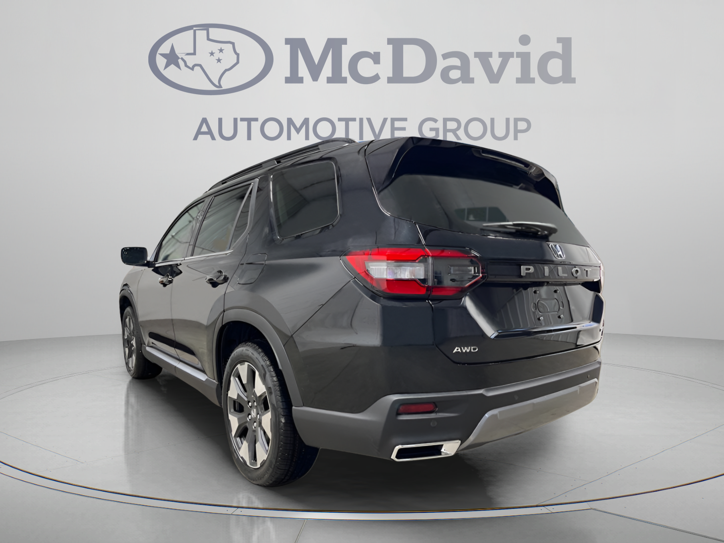 New 2026 Honda Pilot Touring image 4