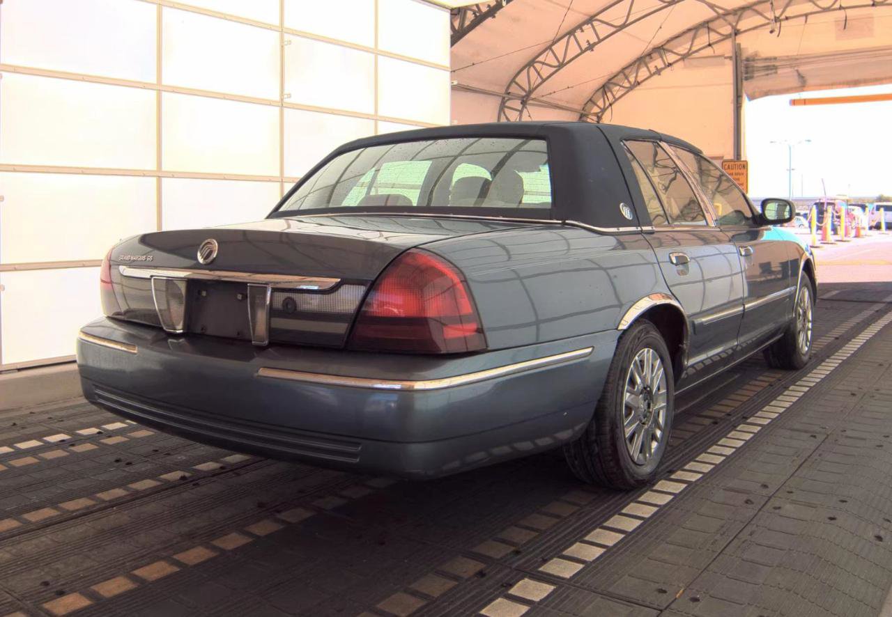 Used 2008 Mercury Grand Marquis GS RWD image 4