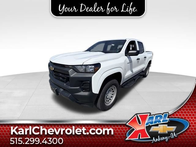 Used 2025 Chevrolet Colorado W/T w/ Advanced Trailering Package AWD/4WD image 1