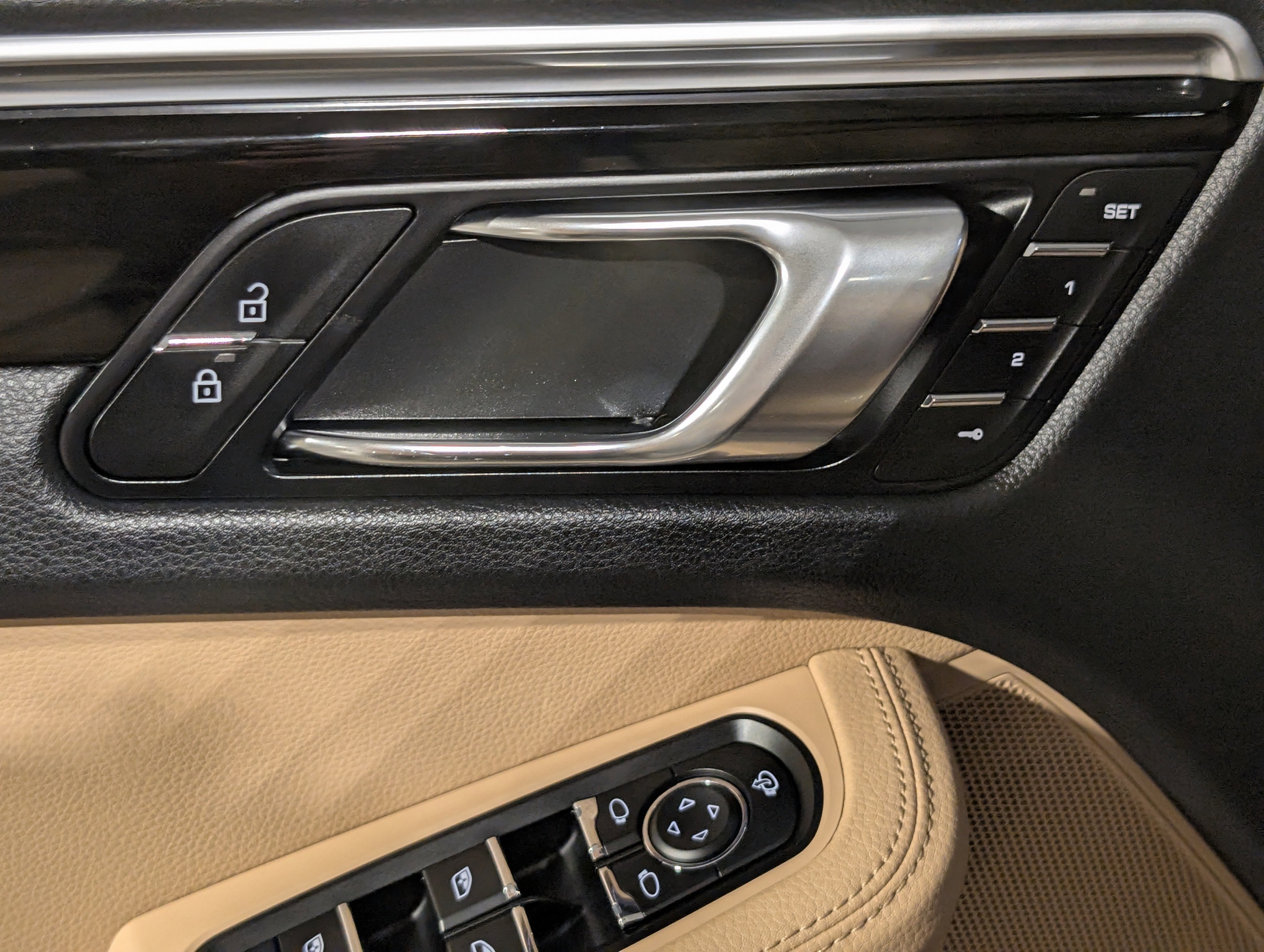 Certified 2023 Porsche Macan image 19