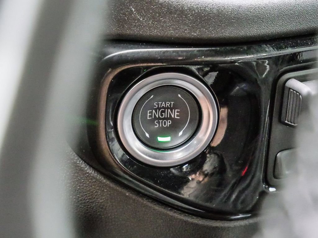 Certified 2025 Chevrolet Silverado 2500 High Country w/ Technology Package image 36