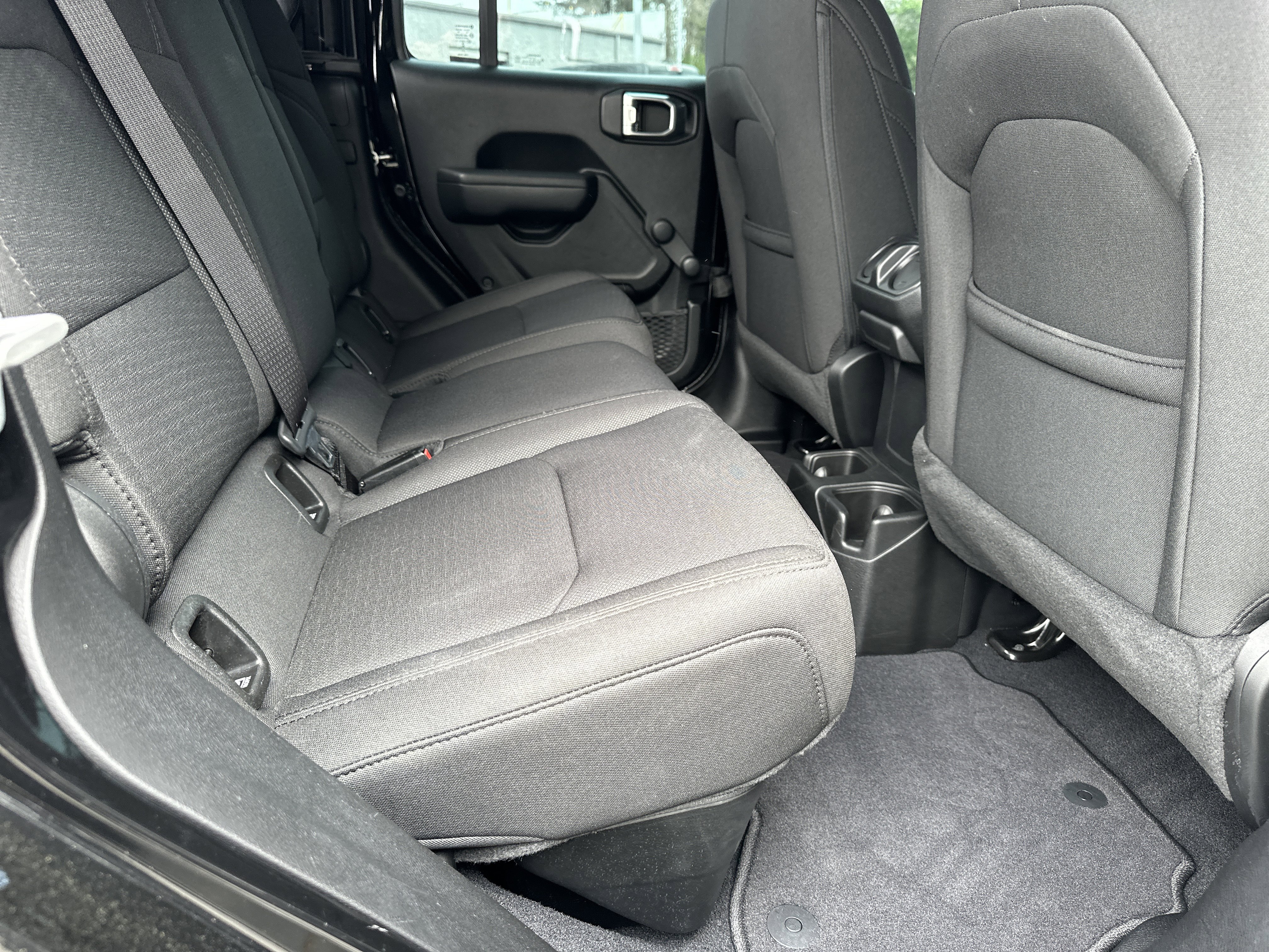Used 2023 Jeep Gladiator Sport image 18