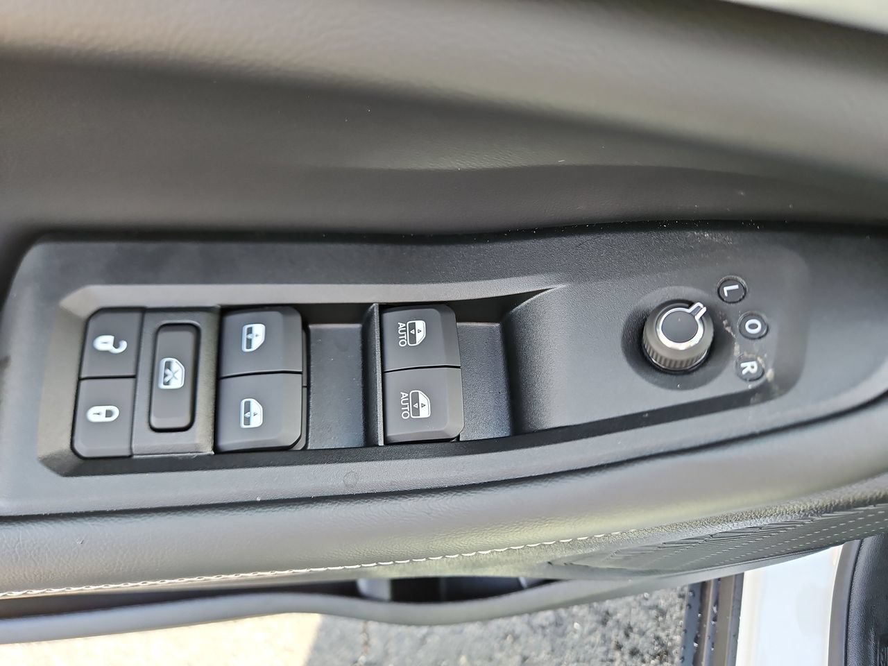 New 2026 Jeep Grand Cherokee Altitude AWD/4WD image 20