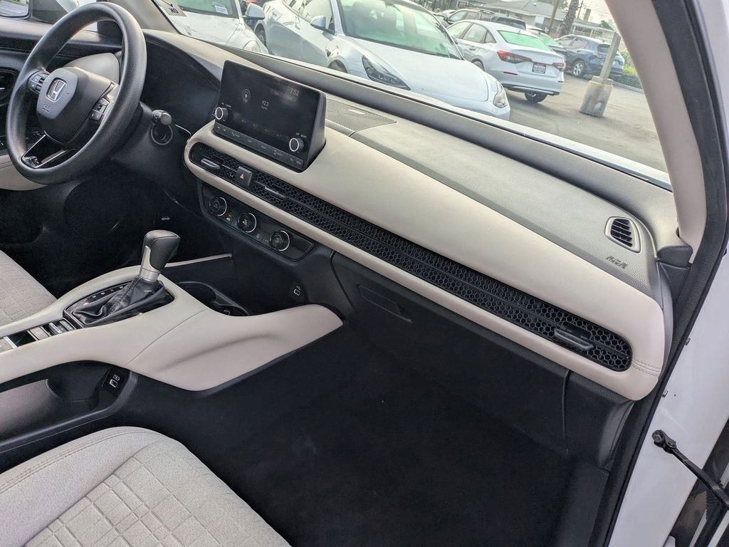 Certified 2023 Honda HR-V LX image 22