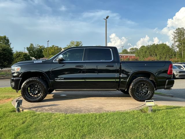 Used 2025 RAM 1500 Limited AWD/4WD image 4