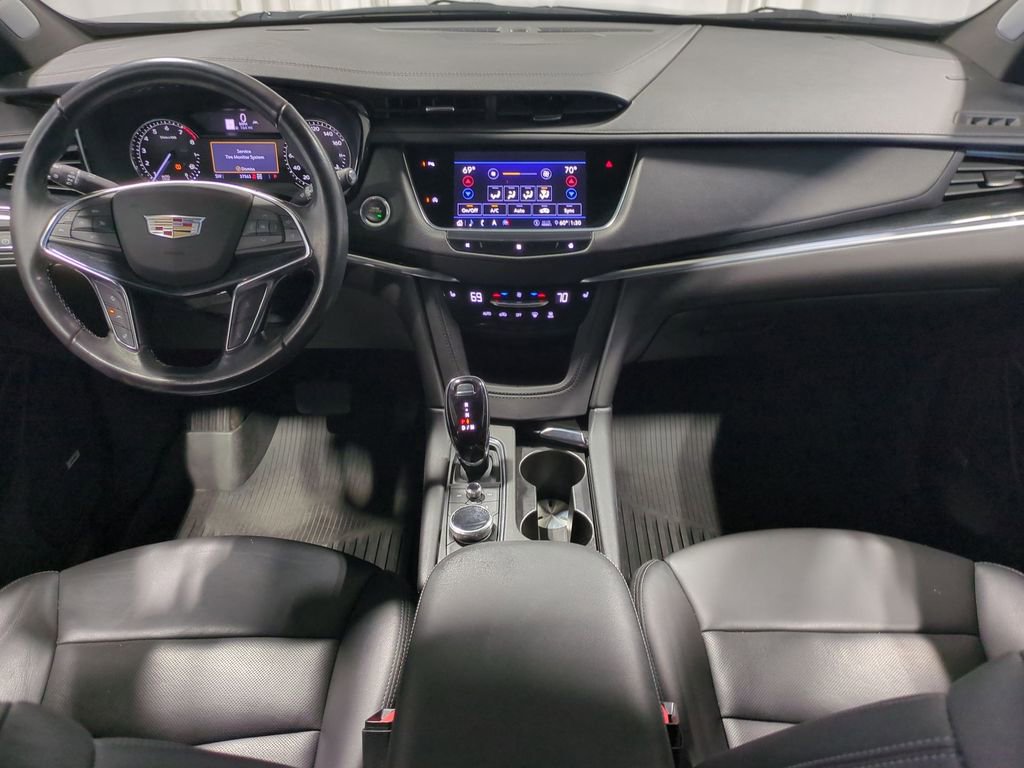 Used 2020 Cadillac XT5 Premium Luxury w/ LPO, Floor Liner Package image 18