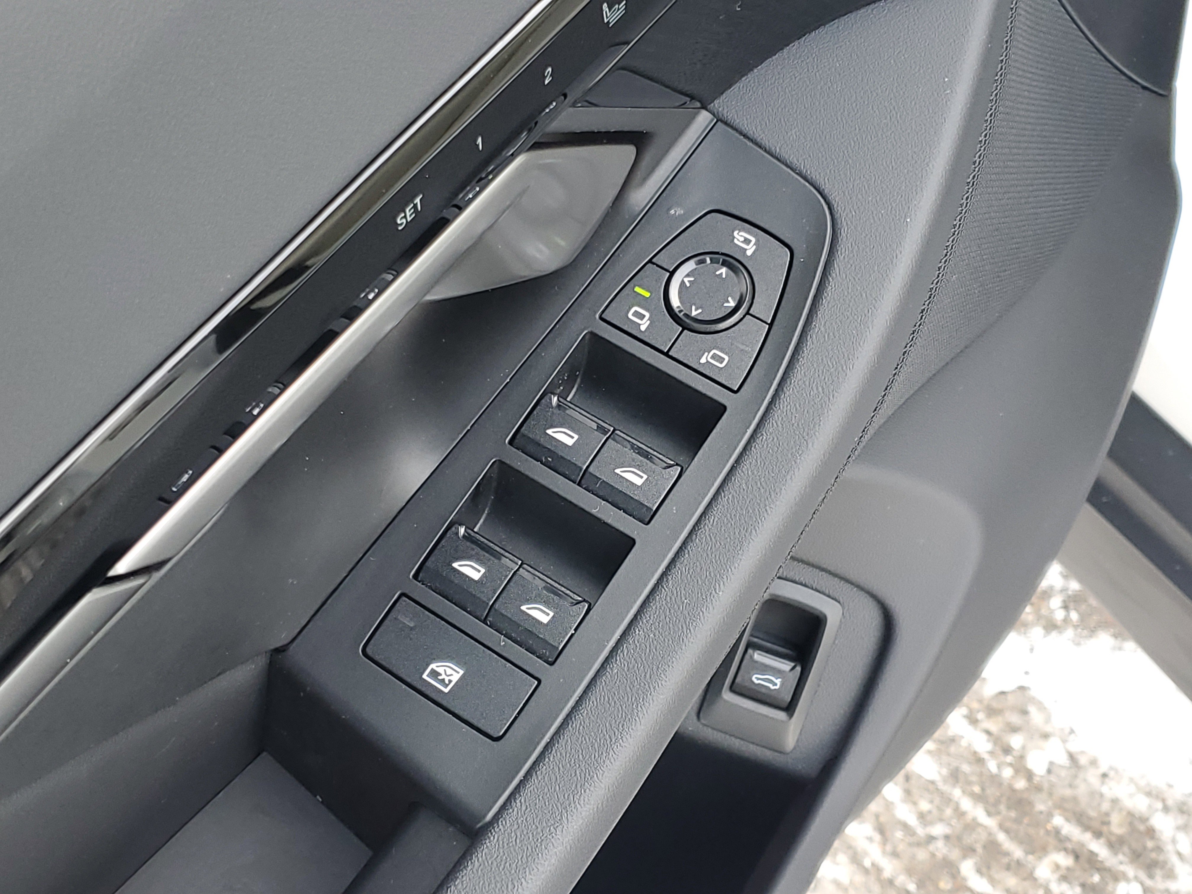 Certified 2024 BMW 530i xDrive w/ Premium Package image 6