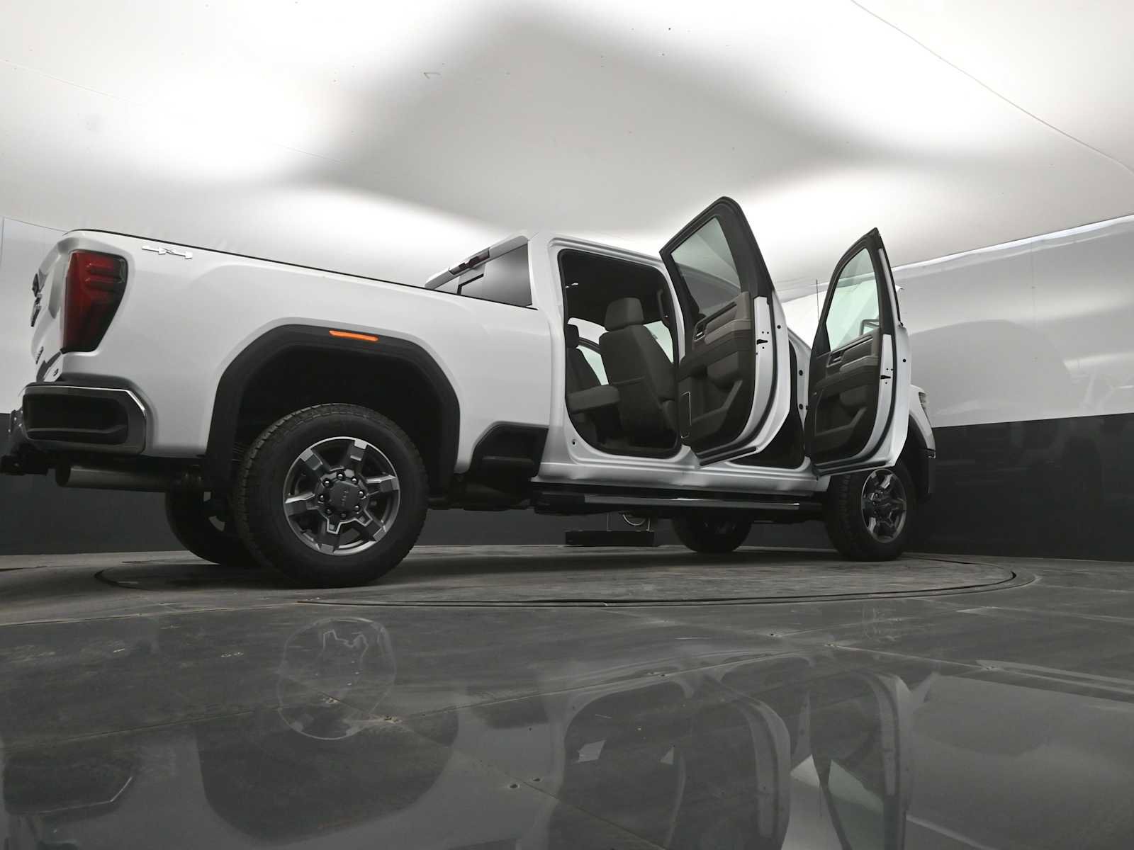 New 2026 GMC Sierra 2500 SLT w/ SLT Premium Package AWD/4WD image 46