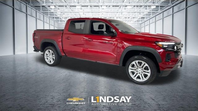 Used 2023 Chevrolet Colorado Z71 w/ Advanced Trailering Package image 3