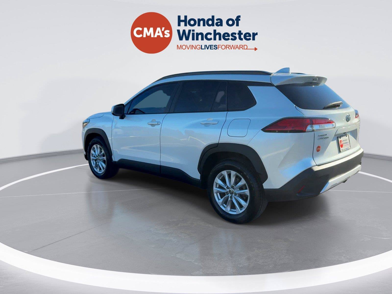 Used 2022 Toyota Corolla Cross LE w/ Moonroof Package AWD/4WD image 6