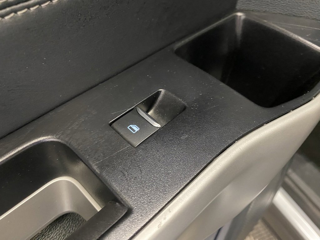 Used 2023 Ford Explorer Limited image 26