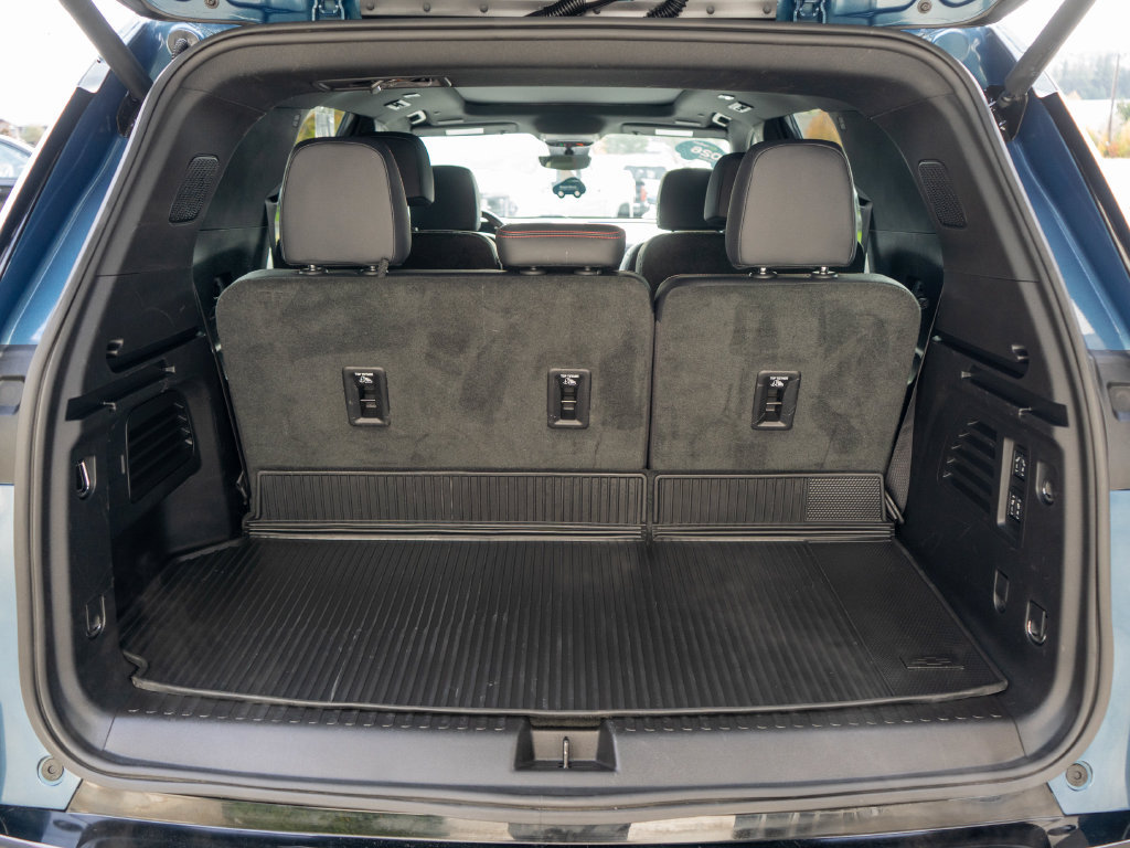 Used 2026 Chevrolet Traverse RS AWD/4WD image 38