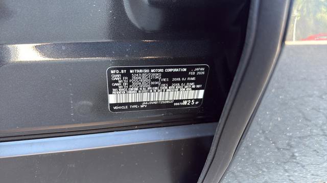 New 2026 Mitsubishi Outlander LE image 33